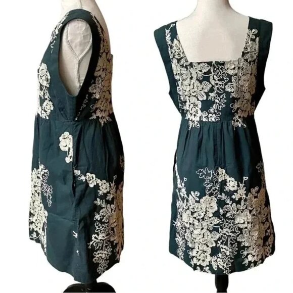 J Crew Mirabel Gray Cream Embroidered Floral Dress SZ 2 Pockets Garden Party - Picture 2 of 9